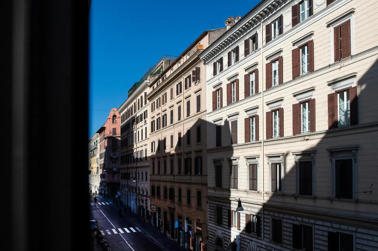 Hotel 77 Seventy-Seven - Maison D'Art Collection Rome